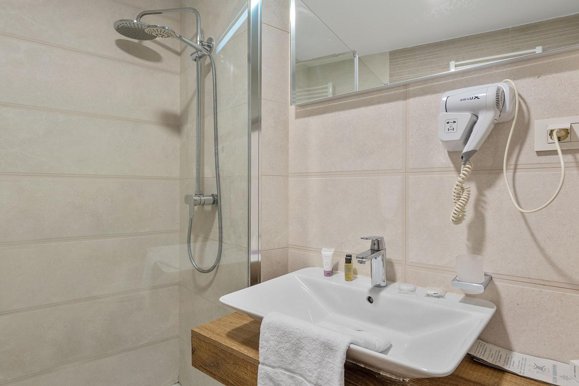 Boutique Hotel Mali Raj Abbazia Esterno foto